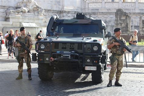 Forze Armate Il Ministro Della Difesa Guerini Riqualificare L