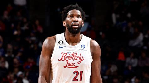 NBA Joel Embiid Segna 70 Punti Contro San Antonio Ed Entra Nella