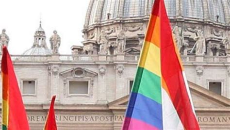 El Vaticano Concede A Sacerdotes Bendecir A Parejas Del Mismo Sexo