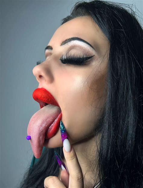 Sex Doll Porn Fetish Videos Long Tongue Big Lips Long Nails