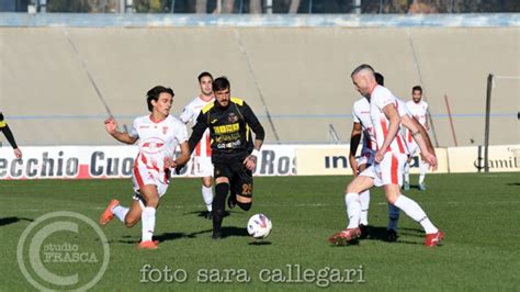 Calcio Senza Reti Il Derby Forl Ravenna I Giallorossi Restano In