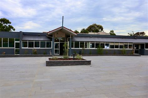 Home Fountain Gate Primary School