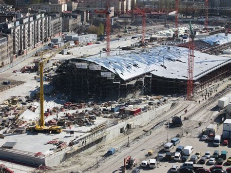 Łódź Fabryczna połowa dachu gotowa PKP Polskie Linie Kolejowe S A