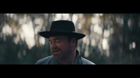 Lee Brice Memory I Don T Mess With Acoustic Video Youtube Music