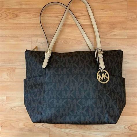 Venta Bolsas Michael Kors Clon En Stock