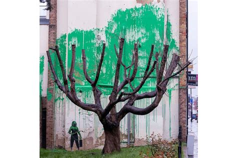 Only Days After Popping Up Banksy S North London Mural Defaced With