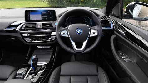 bmw ix interior dashboard comfort drivingelectric