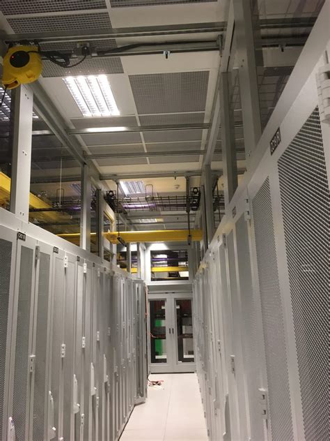 Hot Aisle Containment Dataracks