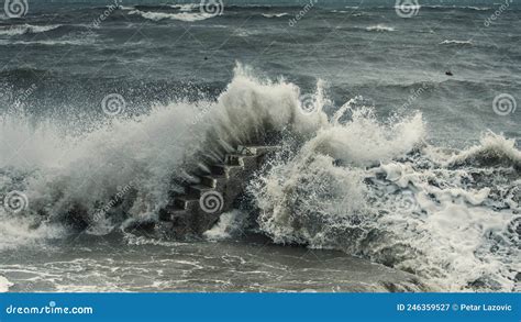 Esplendor De Ondas Do Mar De Grande Tempestade Imagem De Stock Imagem