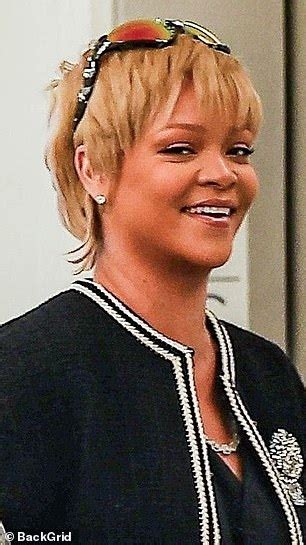 Rihanna Turns Heads With Blonde Pixie Cut At Santa Monica Meeting Bintano