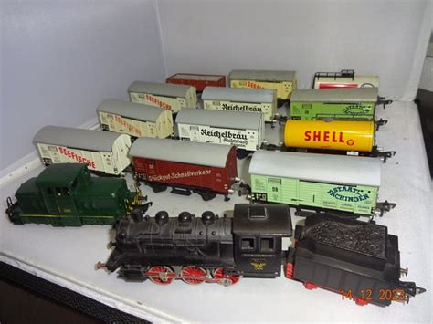 Fleischmann H Model Train Locomotives With Tin Wagons