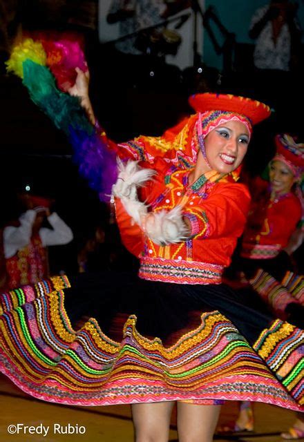 Trajes Tipicos Del Peru Traditional Peruvian Dresses Huayno Del Cuzco