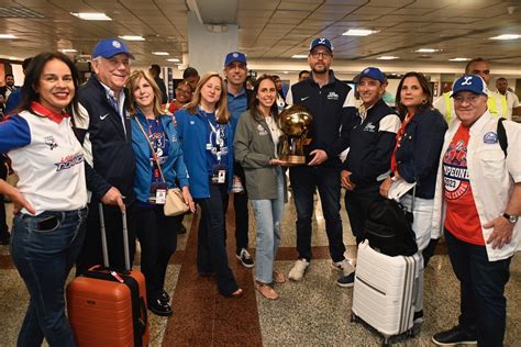 Campeones Nacionales Y Del Caribe Regresan Vestidos De Gloria