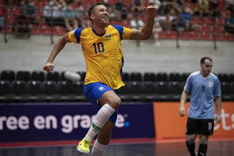 Copa Am Rica De Futsal Brasil Bate O Uruguai Fecha Fase De Grupos S