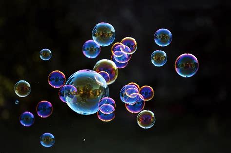 Floating And Sinking Bubbles Experiment Rsc Education