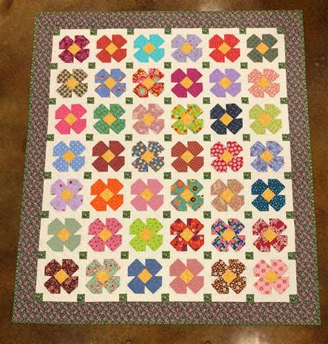 Dizzy Dazies May 2018 Missouri Star Quilt Co Pattern Quilts Missouri