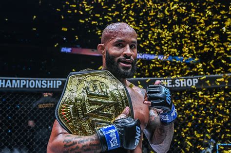 Demetrious Johnson Captures ONE Flyweight World Title With Stunning