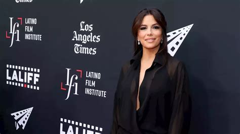 Eva Longoria Repousse Les Limites De La Naked Dress En Robe Fendue Et