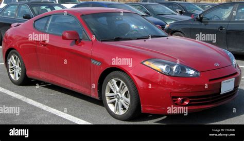 Hyundai Tiburon Hi Res Stock Photography And Images Alamy