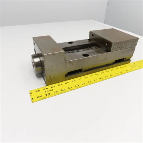 Kurt II AngLock 6 X 6 Open Precision Machinist Vise Bullseye