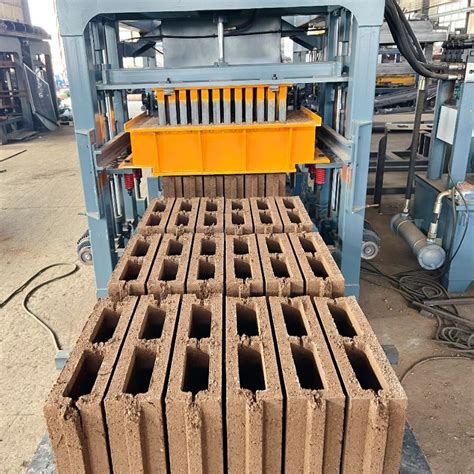 Hydraulic Vibration Technology Qt Auto Brick Machine For Making