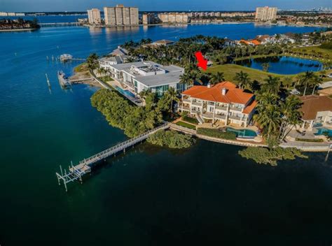 St. Petersburg, FL Waterfront Homes For Sale | Search Bay, Beach, River ...