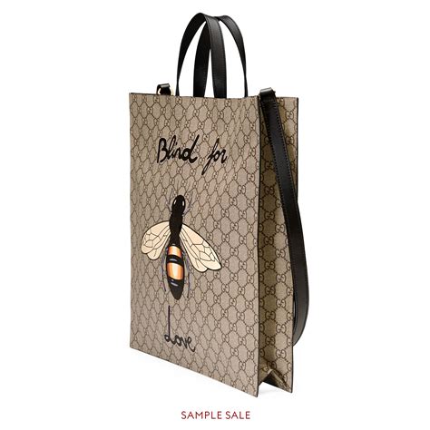 Bee Print Soft GG Supreme Tote In Beige Ebony Soft GG Supreme With Bee