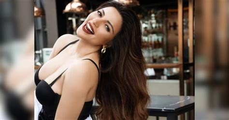 Shama Sikander Flaunts Perfect Figure In Winter Wonderland Looking