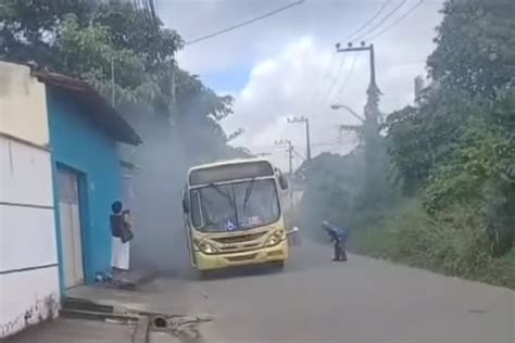 Ônibus do transporte coletivo de São Luís tem princípio de incêndio no