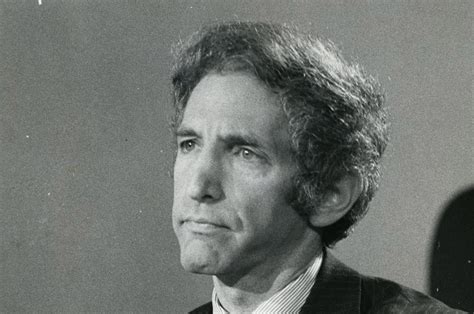 Daniel Ellsberg, who exposed U.S. failures in Vietnam in Pentagon ...