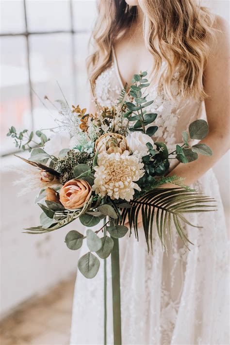 Natural Freeform Bouquet Protea Bouquet With Dried Flowers And