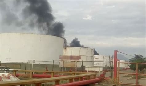 Controla Pemex conato de incendio en refinería de Salina Cruz Oaxaca