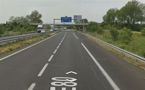 Aude Un pneu éclate le camping car se renverse sur l autoroute la