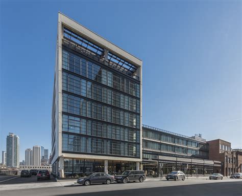 Welcome To Fulton Market The Emily Hotel Chicago