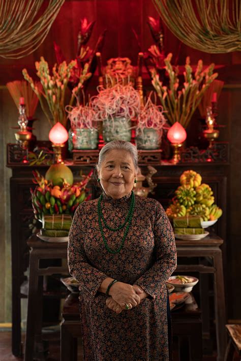 Review: Wow! This Brochure for Vietnam Tourism Has a Plot and a Romance