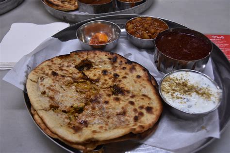 Guide To Best Street Food In Delhi