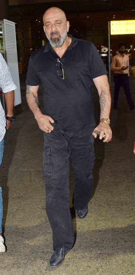 Sanjay Dutt flaunts his bald look from Panipat at airport — Take a look ...