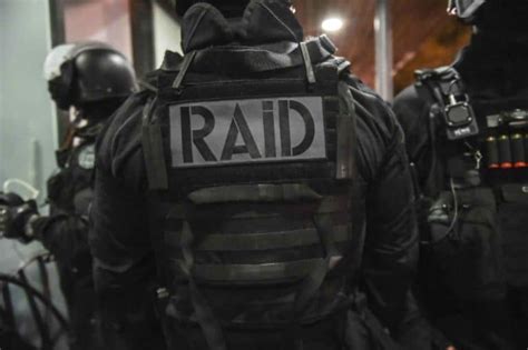 Devenir Policier Du Raid Missions Salaire Recrutement