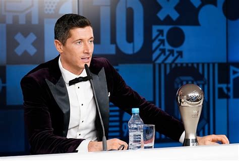 Lewandowski Wins Fifa Best Player Award Daily Sun