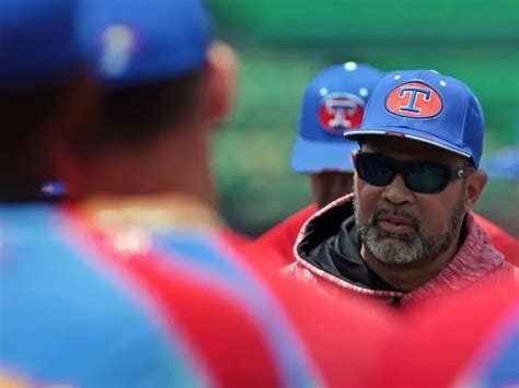 Tiburones de La Guaira los dirigirá Oswaldo Guillén