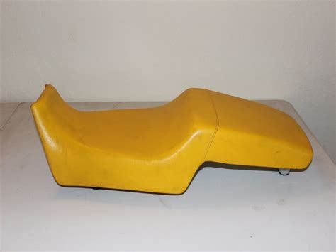 Asiento Amarillo Motos Pascuet