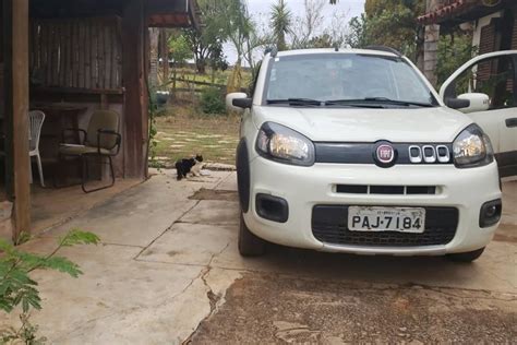 Criminosos Armados Rendem Professora E Levam Carro Na Asa Norte