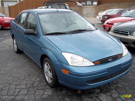 Light Sapphire Blue Metallic Ford Focus Se Sedan Exterior Photo