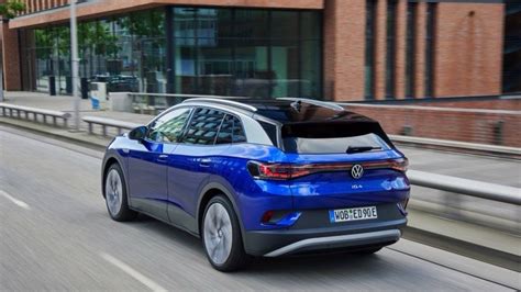 Volkswagen ID.4 Pure price and specs - charging, range, dimensions, 0-60