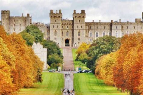 Windsor Castle : The Royal Castle of England