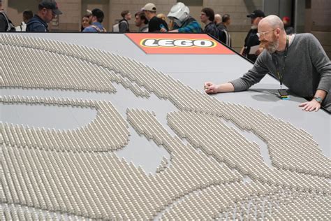 Lego Sets Guinness Record For Biggest Stormtrooper Army Syfy Wire