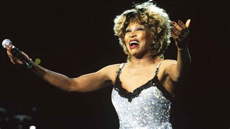 Tina Turner Los Detalles De La Vida De La Reina Del Rock Bioguia