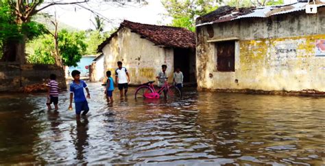 Breach On Indravati Canal Leaves Villagers In Danger Orissapost