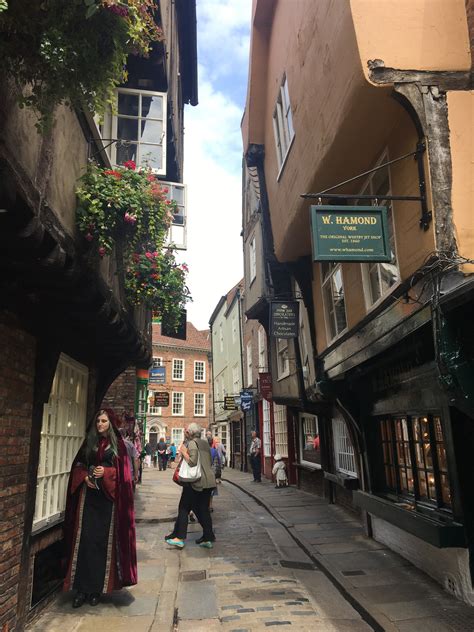 Une Boutique Harry Potter Ouvre Dans La Rue Qui A Inspir Le Chemin De