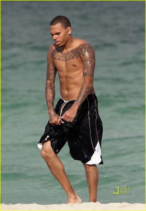 Chris Brown Shirtless Miami Beach Bum Photo Chris Brown